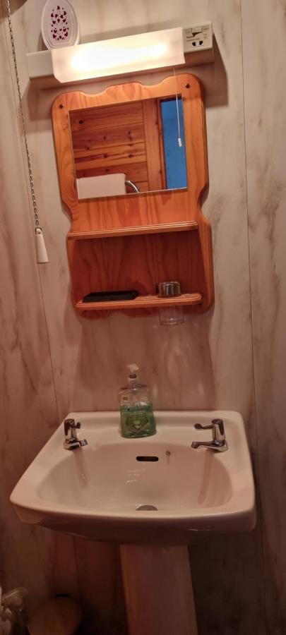 Bb@No17 Bed & Breakfast Авимор Екстериор снимка